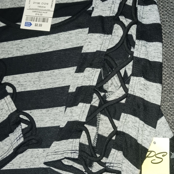 Black & Gray Shirt - Picture 3 of 5